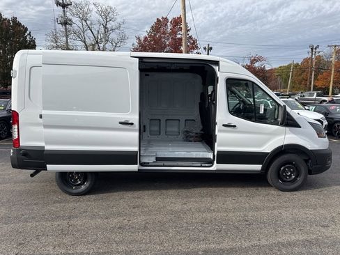 New 2026 Ford Transit 250 148 Medium Roof w/ Exterior Upgrade Package RWD image 33