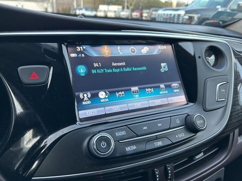 Used 2017 Buick Envision Essence image 21