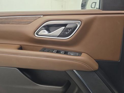 Used 2022 Chevrolet Tahoe High Country AWD/4WD image 36