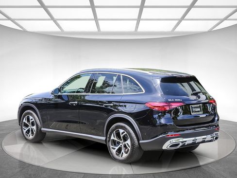 Certified 2025 Mercedes-Benz GLC 350e 4MATIC image 2