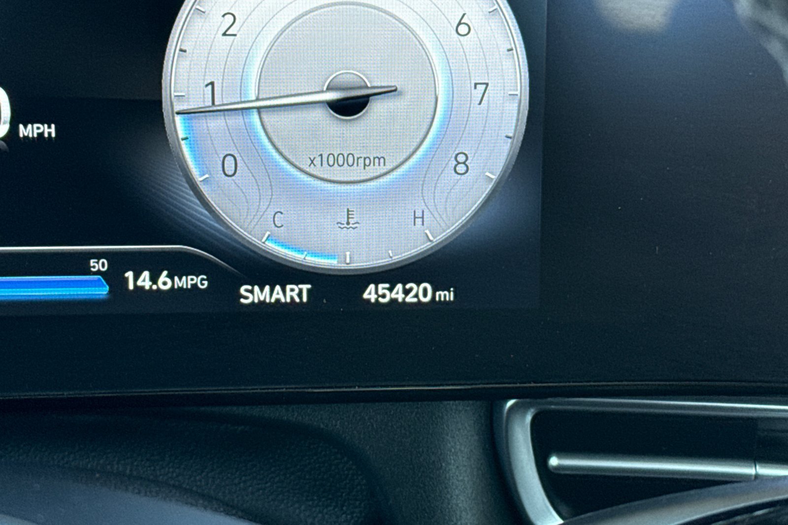 Used 2025 Hyundai Elantra SEL FWD image 37