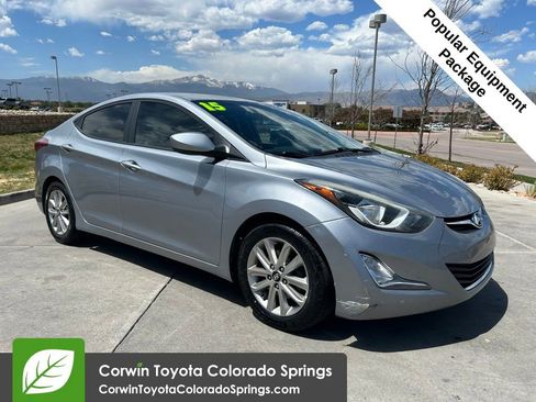 Used 2015 Hyundai Elantra SE w/ Option Group 02 FWD image 1