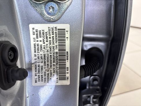 Used 2016 Honda Civic EX-L image 10