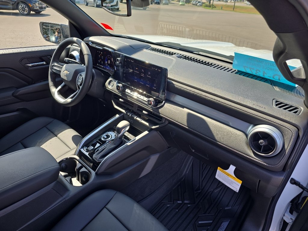 New 2026 Chevrolet Colorado LT w/ LT Convenience Package AWD/4WD image 24