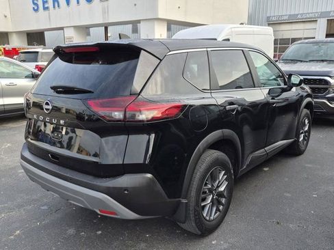 Used 2023 Nissan Rogue S FWD image 3