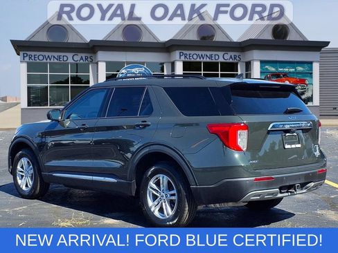 Certified 2023 Ford Explorer XLT w/ Equipment Group 202A AWD/4WD image 2