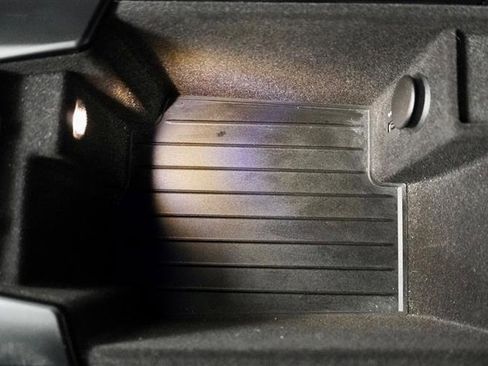 Used 2019 BMW 530e w/ Convenience Package image 26