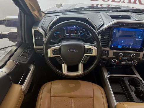 Certified 2022 Ford F350 Lariat w/ Lariat Ultimate Package image 27