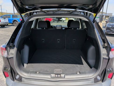 Certified 2022 Ford Escape SE w/ Cold Weather Package AWD/4WD image 30