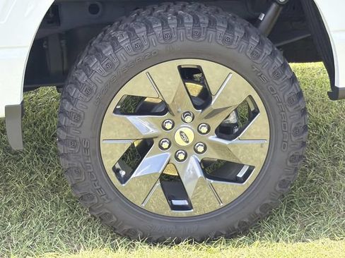 Used 2025 Ford F150 STX w/ Equipment Group 200A AWD/4WD image 18