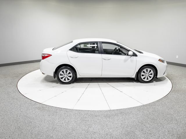 Used 2016 Toyota Corolla LE FWD image 22