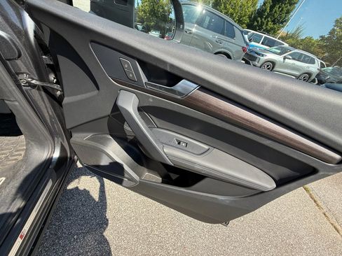 Used 2024 Audi Q5 e Prestige image 31