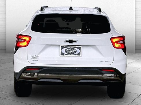 New 2026 Chevrolet Trax ACTIV w/ Sunroof Package image 4