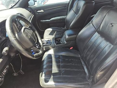 Used 2016 Chrysler 300 S RWD image 8
