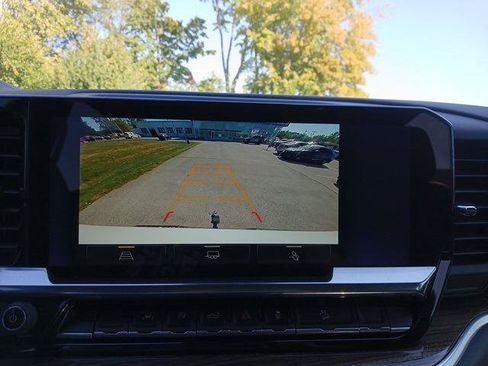 New 2026 Chevrolet Silverado 1500 LT Trail Boss w/ Convenience Package II image 17