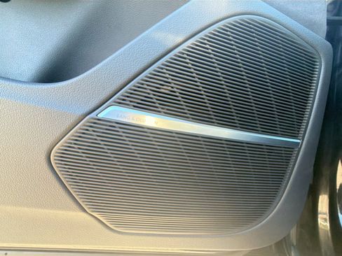 Used 2022 Audi RS Q8 image 23