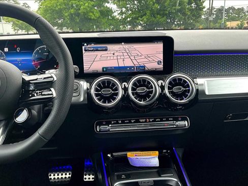 Used 2025 Mercedes-Benz GLB 35 AMG 4MATIC image 6