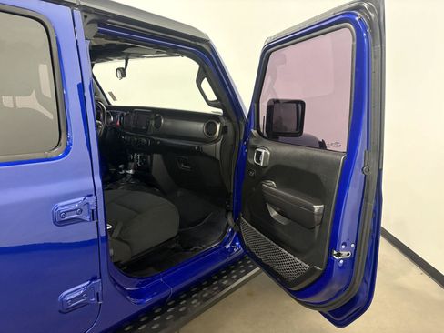 Used 2020 Jeep Wrangler Unlimited Sport S AWD/4WD image 39