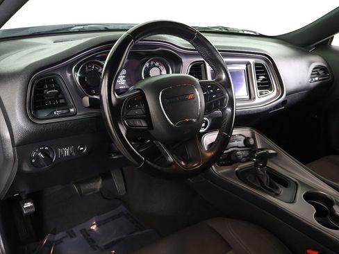 Used 2023 Dodge Challenger SXT image 21