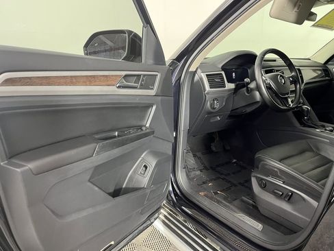 Used 2019 Volkswagen Atlas SEL Premium image 10