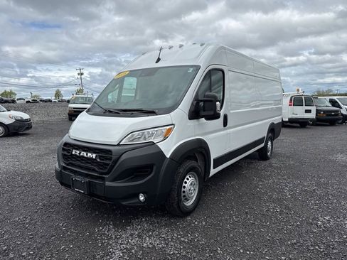 Used 2025 RAM ProMaster 3500 w/ Convenience Group image 4