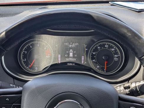 Used 2021 Jeep Cherokee Latitude Plus FWD image 15