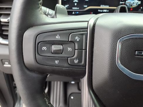 Used 2025 GMC Sierra 1500 Denali Ultimate image 28