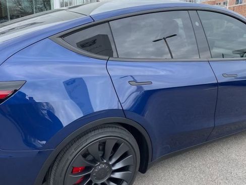 Used 2024 Tesla Model Y Performance image 16