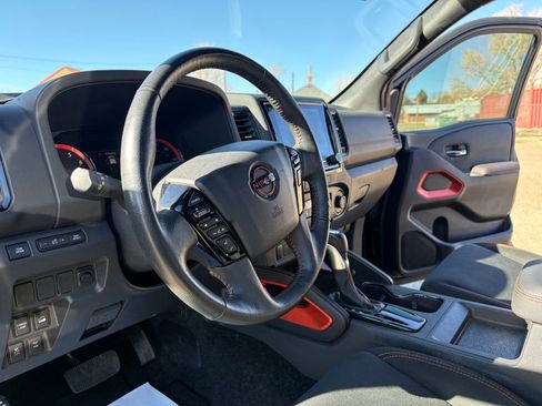Used 2022 Nissan Frontier PRO-4X w/ Off-Road Protection Package image 13