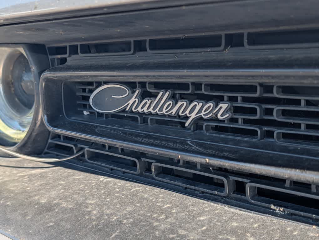 Used 2016 Dodge Challenger R/T Plus RWD image 9
