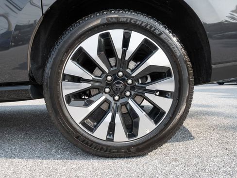 Used 2025 Ford Expedition Max Platinum w/ Driver's Package AWD/4WD image 51