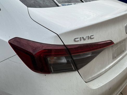 Used 2025 Honda Civic Sport Touring image 9