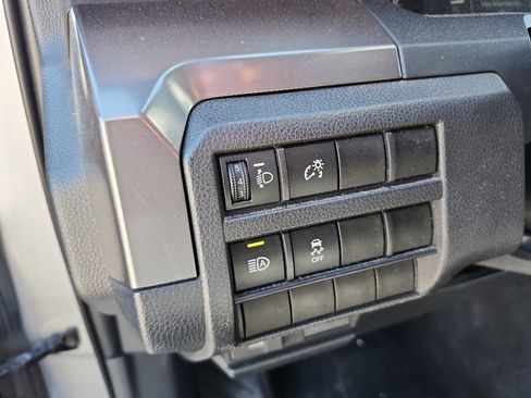 Used 2024 Toyota Tacoma SR5 AWD/4WD image 19