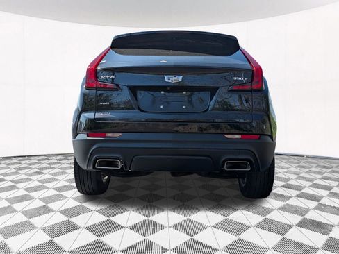 Used 2023 Cadillac XT4 Luxury w/ Cold Weather Package AWD/4WD image 16