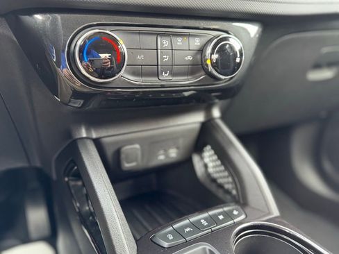 Used 2025 Chevrolet TrailBlazer LT image 21