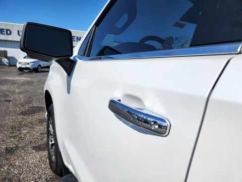 Used 2019 Chevrolet Silverado 1500 High Country image 41