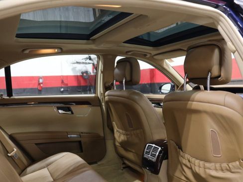 Used 2007 Mercedes-Benz S 550 4MATIC image 46
