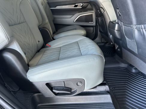 Used 2024 Kia Telluride EX X-Line image 38