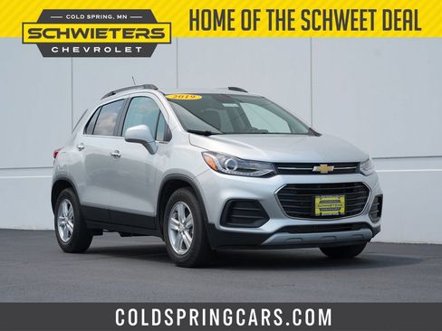 Used 2019 Chevrolet Trax LT w/ LT Convenience Package FWD image 1
