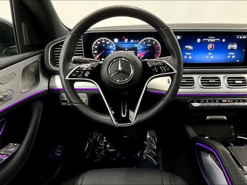 Certified 2025 Mercedes-Benz GLS 450 4MATIC image 6