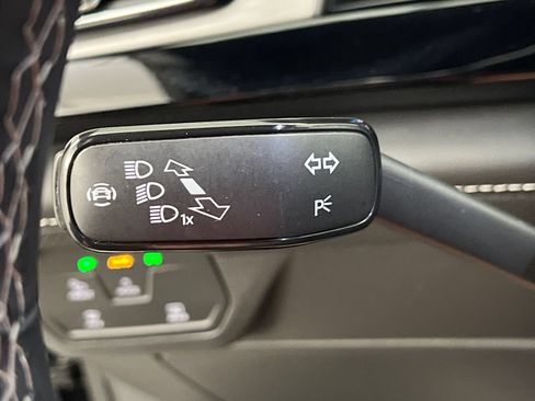 Used 2024 Volkswagen Atlas Cross Sport SE AWD/4WD image 51