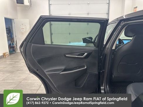 Used 2024 Kia EV6 Light image 37