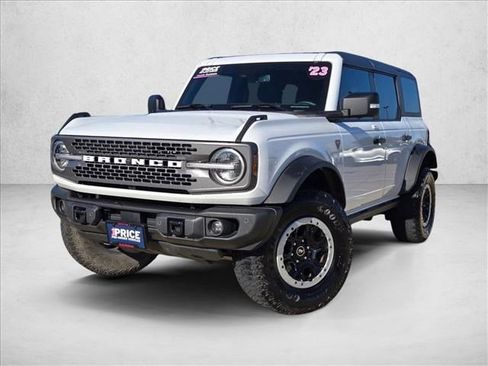 Used 2023 Ford Bronco Badlands w/ Sasquatch Package AWD/4WD image 1