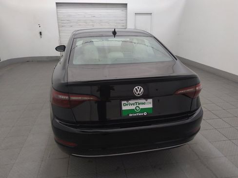 Used 2020 Volkswagen Jetta SE w/ SE Cold Weather Package FWD image 6