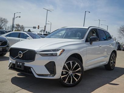 New 2025 Volvo XC60 B5 Plus w/ Protection Package Premier