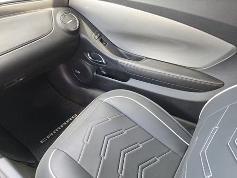 Used 2014 Chevrolet Camaro LT RWD image 16