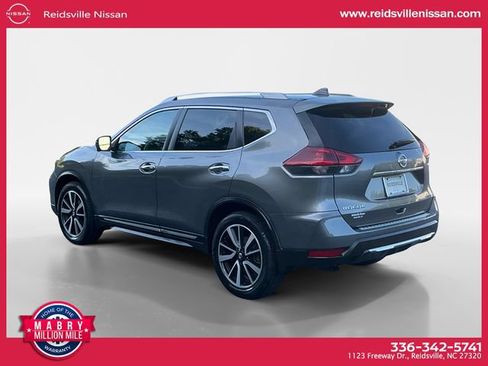 Used 2018 Nissan Rogue SL w/ Premium Package AWD/4WD image 4