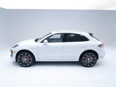 Certified 2026 Porsche Macan S AWD/4WD image 2
