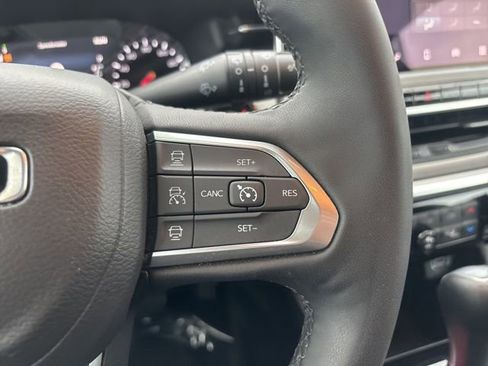 Used 2024 Jeep Compass Limited image 28