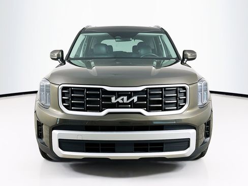Used 2025 Kia Telluride S image 2